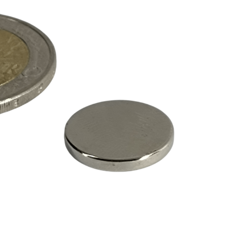 schijfmagneet ø14 hoogte 2 mm. Houdkracht 1,5 kg.