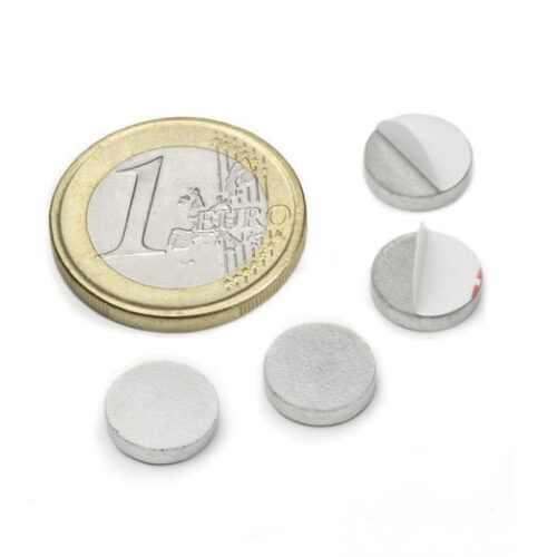 Zelfklevend metalen tegenstuk 10 mm