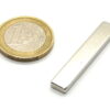 40 x 7 x 3 mm. Houdkracht 3,57 kg.