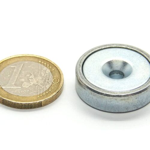 Potmagneet met verzonken gat | 25mm/7mm Houdkracht 16 kg.