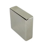 blokmagneet 30 x 30 x 10 mm. Houdkracht 24,56 kg.