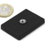 Magneetsysteem met rubbercoating en inwendig schroefdraad | 43 x 31mm | Houdkracht 14kg